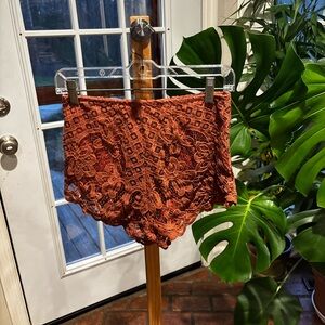 Chic Lace Women's Shorts in Terracotta